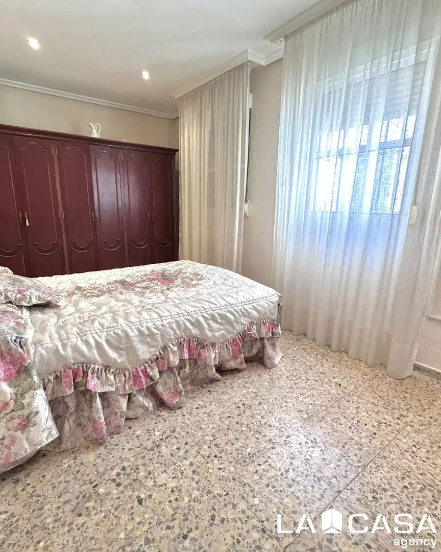 Dormitori de Pis en venda en Sevilla amb Balcó