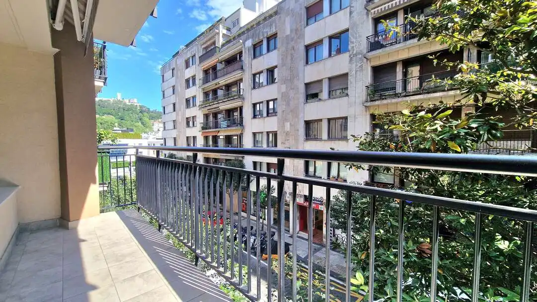 Terraza de Piso de alquiler en Donostia - San Sebastián  con Calefacción, Terraza y Balcón