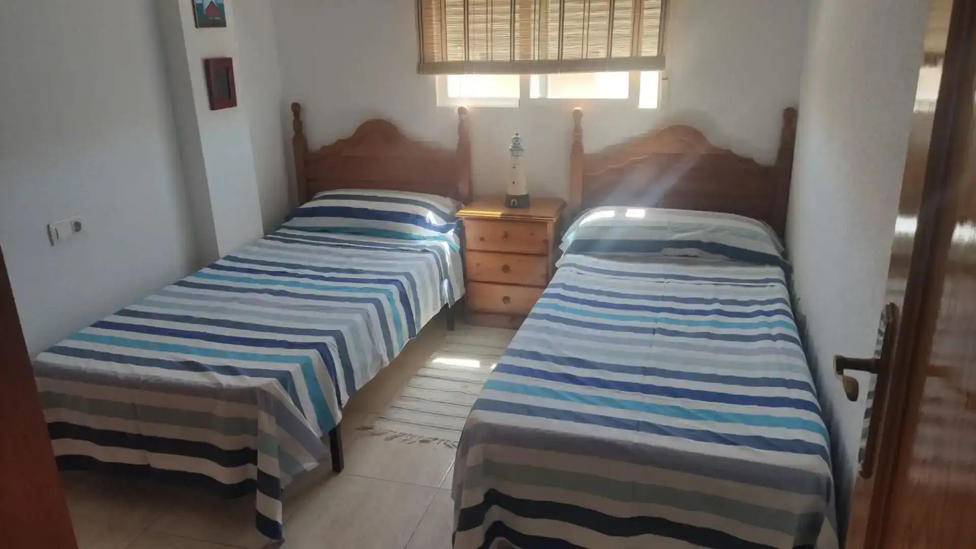 Habitación de Piso en venta en Garrucha con Amueblado, Horno y Lavadora