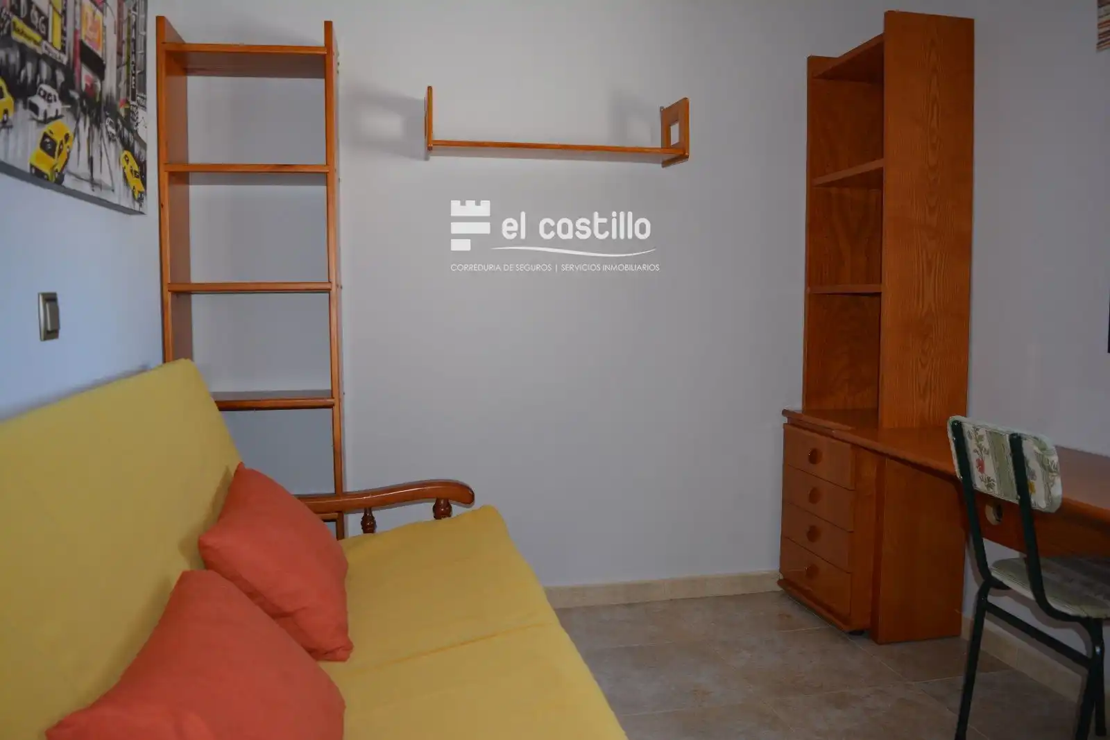 Habitación de Piso en venta en Sotillo de la Adrada con Calefacción, Trastero y Amueblado