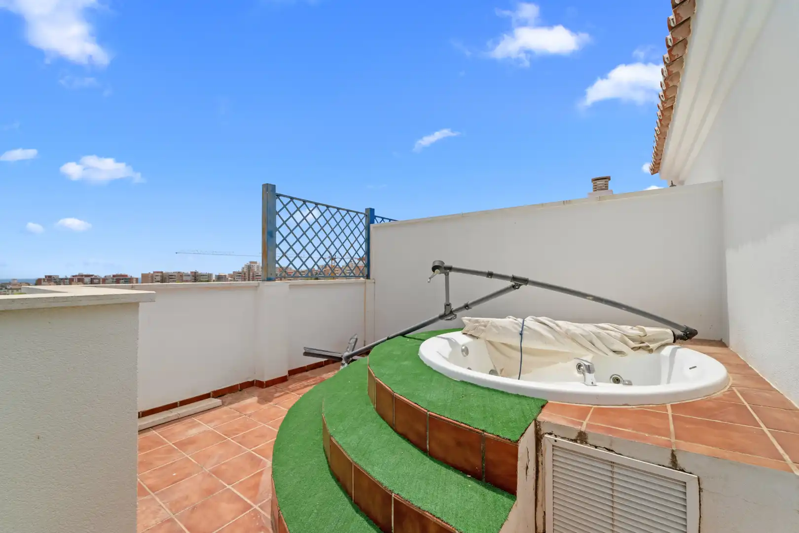 Reihenhaus mit Pool zum Verkauf in Calle Isaias Carrasco Miguel, imagen 24