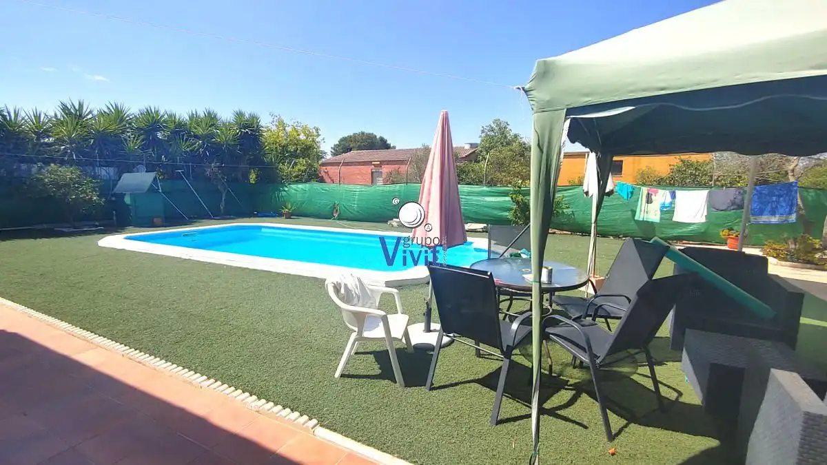 Piscina de Casa o xalet en venda en Alcalá de Guadaira