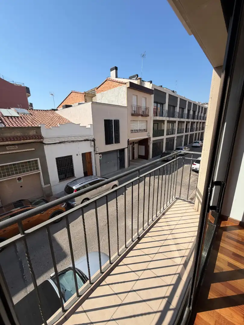 Vista exterior de Pis en venda en Sabadell amb Aire condicionat, Calefacció i Parquet