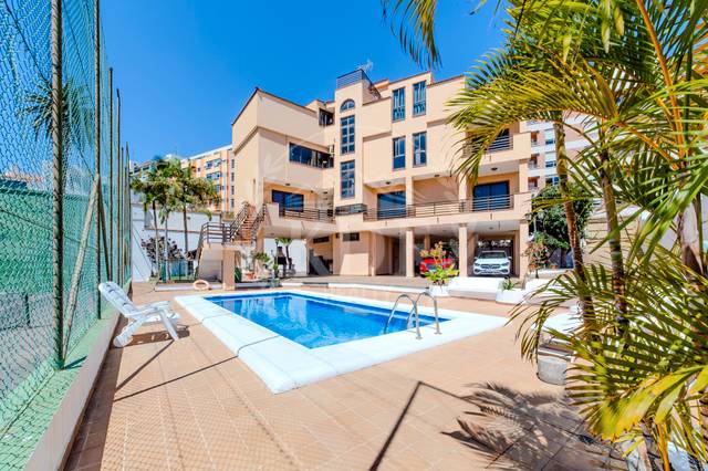 Casa-chalet en Venta en Calle de Pintor Ribera en Buenavista - Chapatal