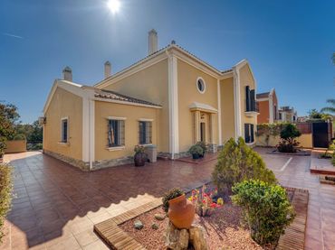 Villa avec piscine à vendre à San Pedro de Alcántara