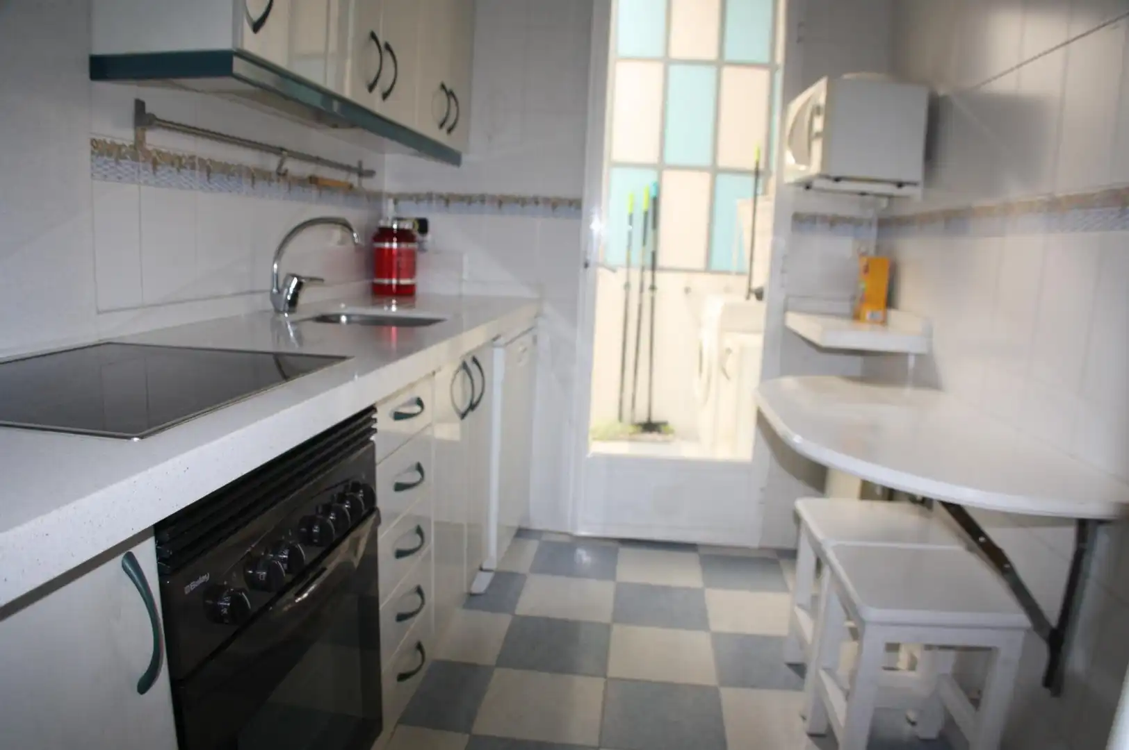 Küche von Wohnung zur Miete in Plasencia mit Klimaanlage, Heizung und Terrasse
