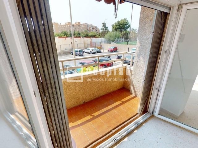 Vista exterior de Piso en venta en Alicante / Alacant con Aire acondicionado, Calefacción y Terraza