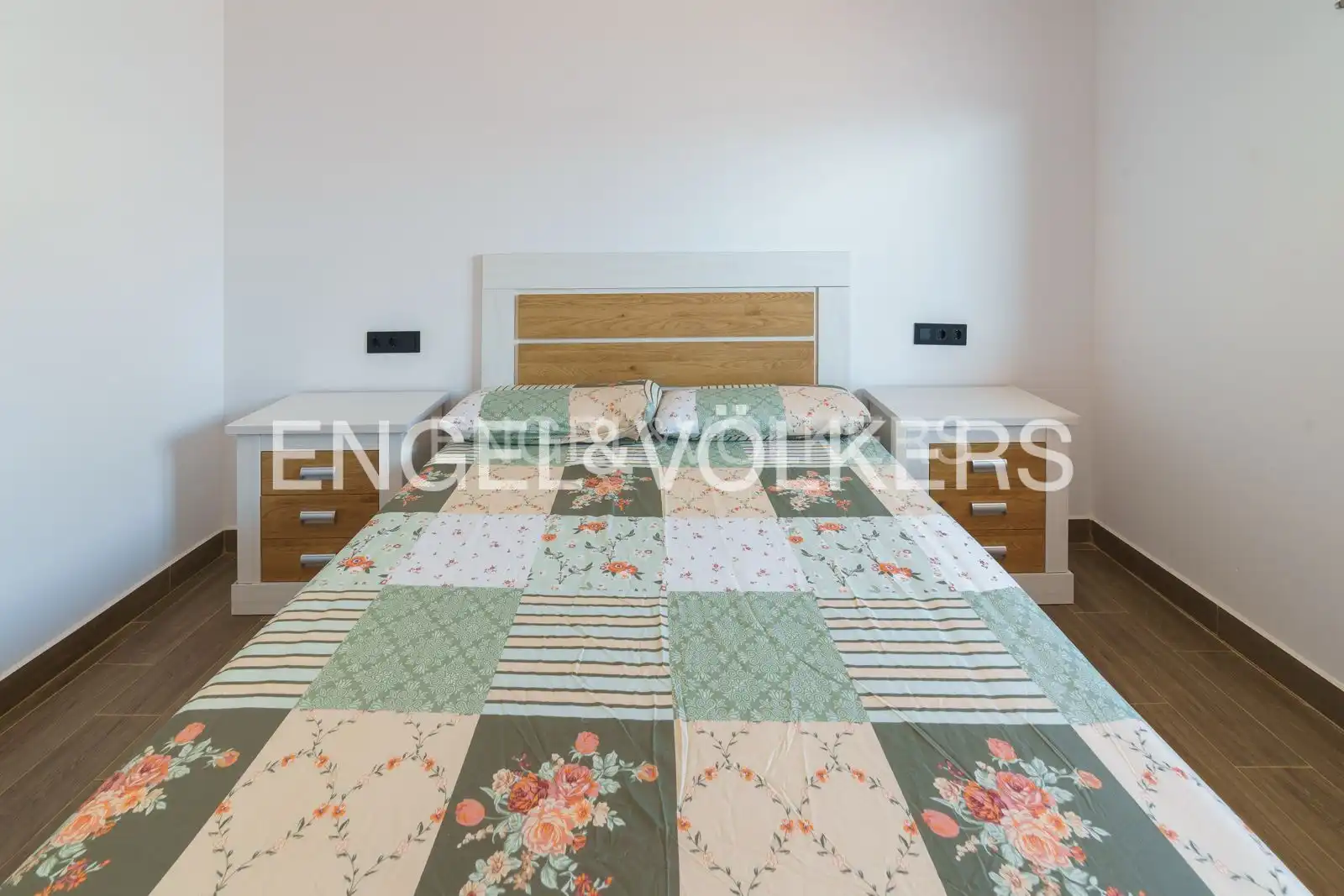 Habitación de Casa adosada de alquiler en Chiclana de la Frontera con Aire acondicionado, Calefacción y Terraza
