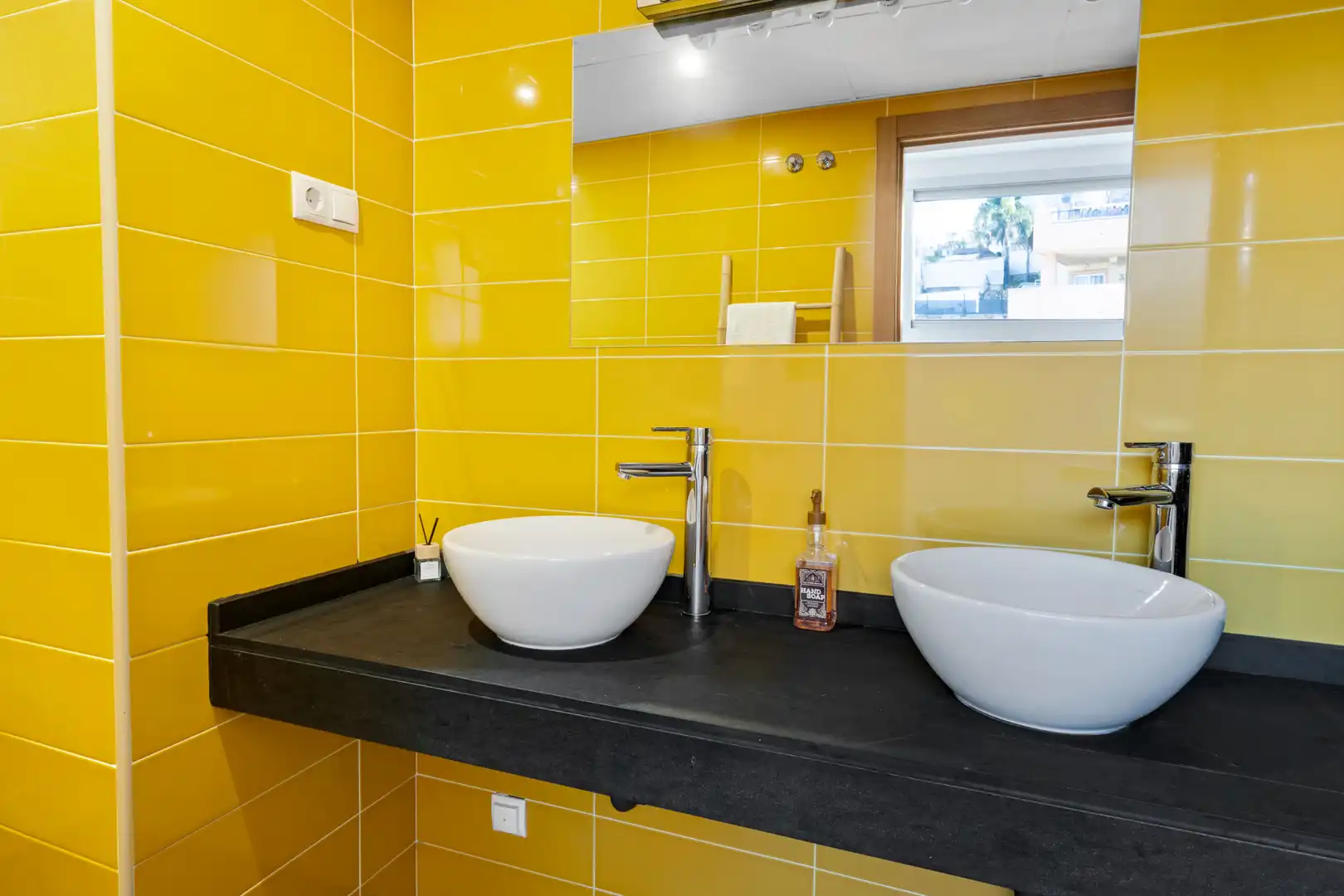 Badezimmer von Dachboden zum Verkauf in Mijas mit Klimaanlage, Heizung und Terrasse