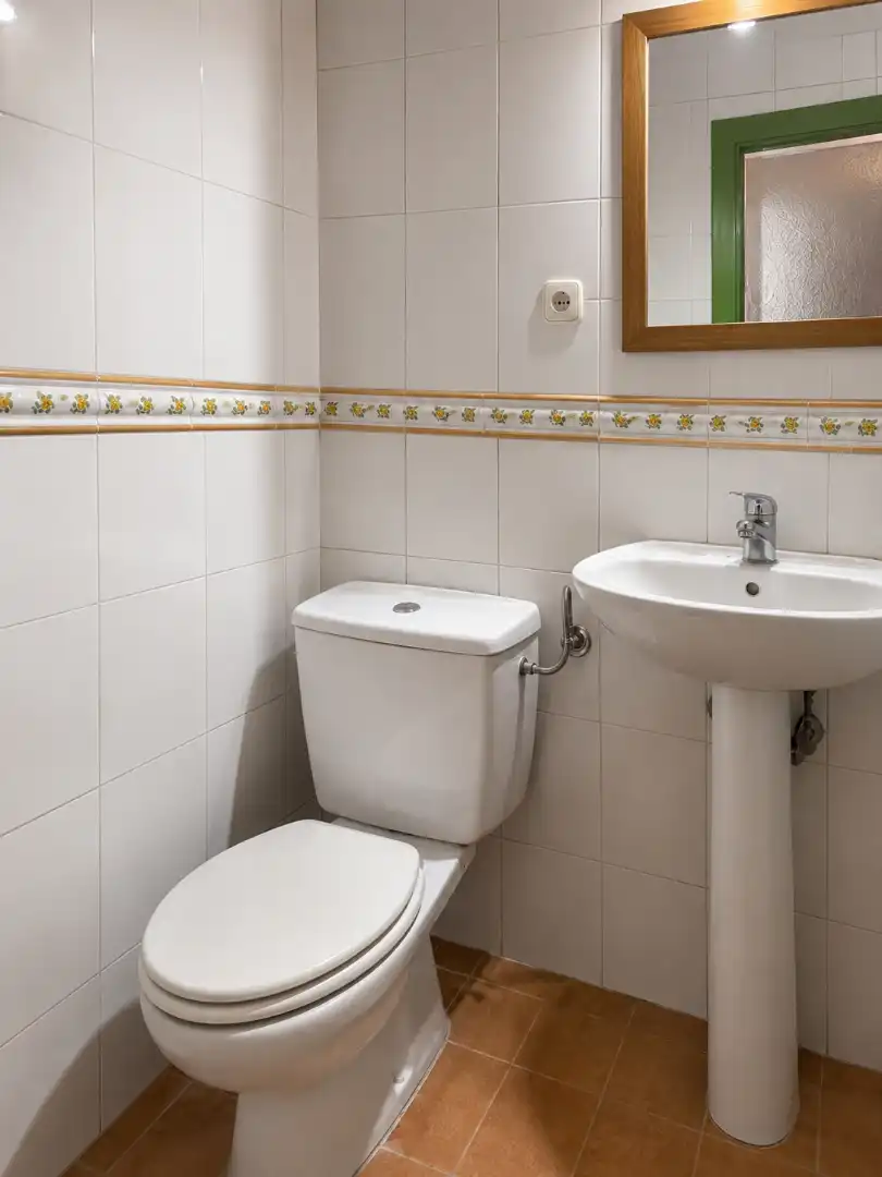 Bathroom of Flat for sale in Barcelona  with Parquet flooring, Furnished and Washing machine