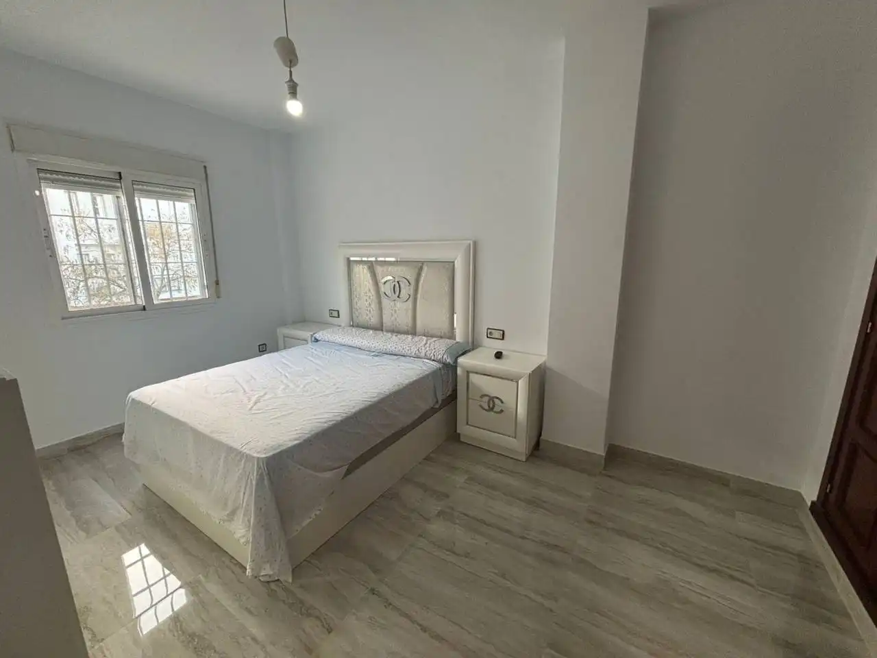 Habitación de Casa adosada en venta en Dos Hermanas con Aire acondicionado, Calefacción y Jardín privado
