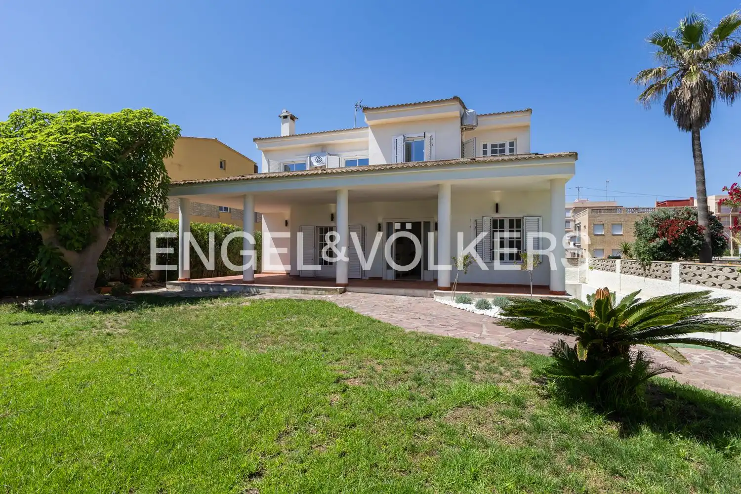 Exterior view of Houses for rent in Valencia  with Air Conditioner, Heating and Private garden