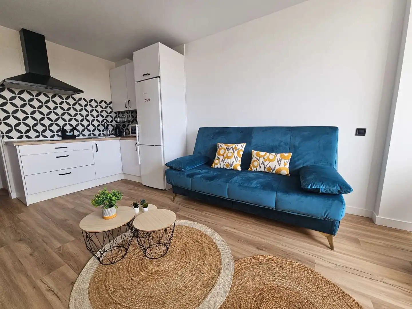 Living room of Study for rent in Torremolinos  with Air Conditioner, Heating and Terrace
