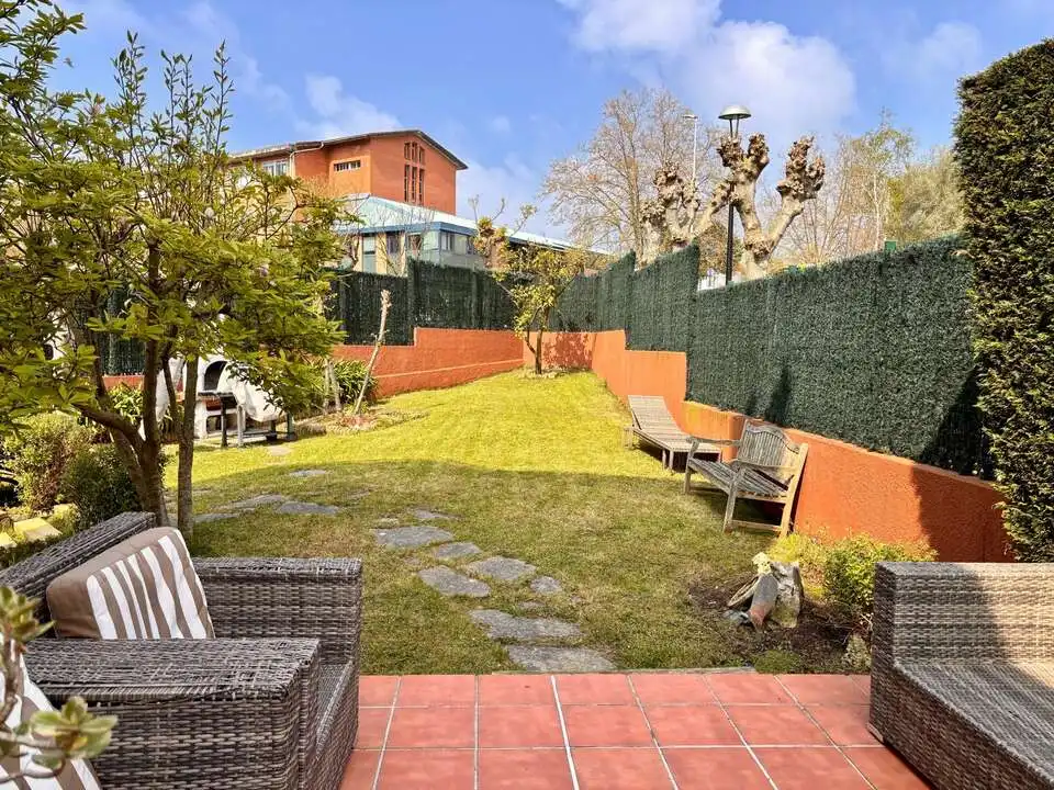 Terraza de Casa adosada en venta en Sopela con Calefacción, Jardín privado y Terraza