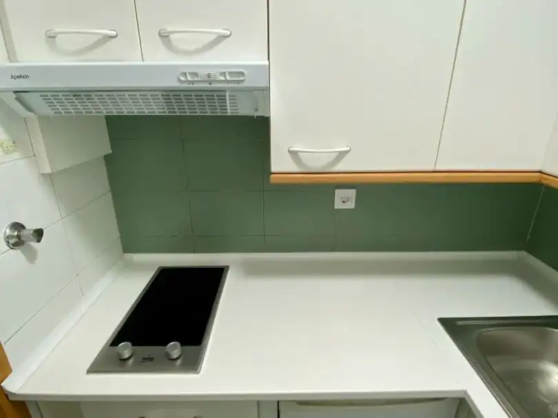 Küche von Wohnung zum Verkauf in  Madrid Capital mit Klimaanlage