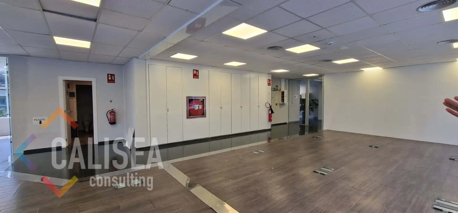 Office for rent in Sabadell  with Air Conditioner and Heating
