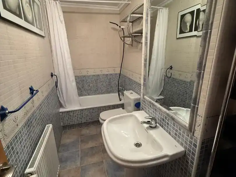 Bany de Pis en venda en Lugo Capital