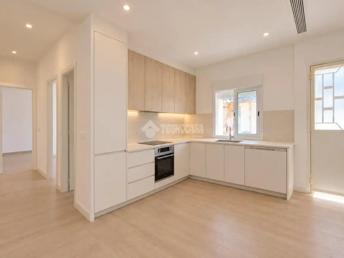 Cocina de Casa adosada en venta en Alcalá de Henares con Aire acondicionado y Trastero