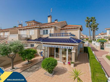 Casa con piscina in vendita a Orihuela Costa