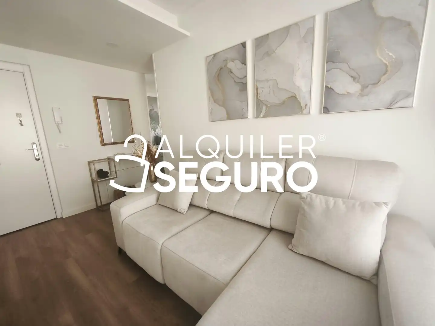 Living room of Flat for rent in Zaragoza  with Air Conditioner, Heating and Furnished