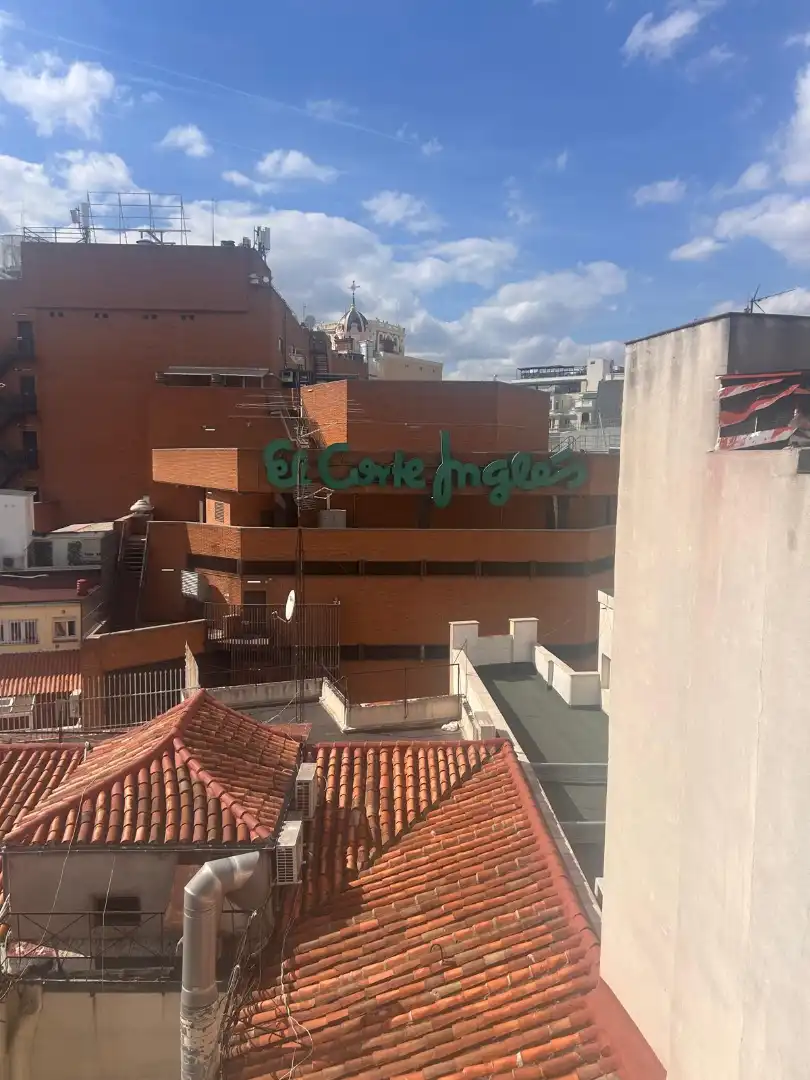 Vista exterior de Ático de alquiler en Madrid con Aire acondicionado, Calefacción y Terraza
