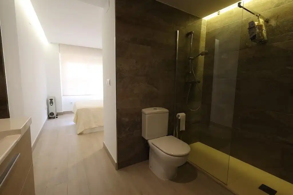 Bathroom of Apartments for sale in Orihuela  with Storage room, Furnished and Balcony