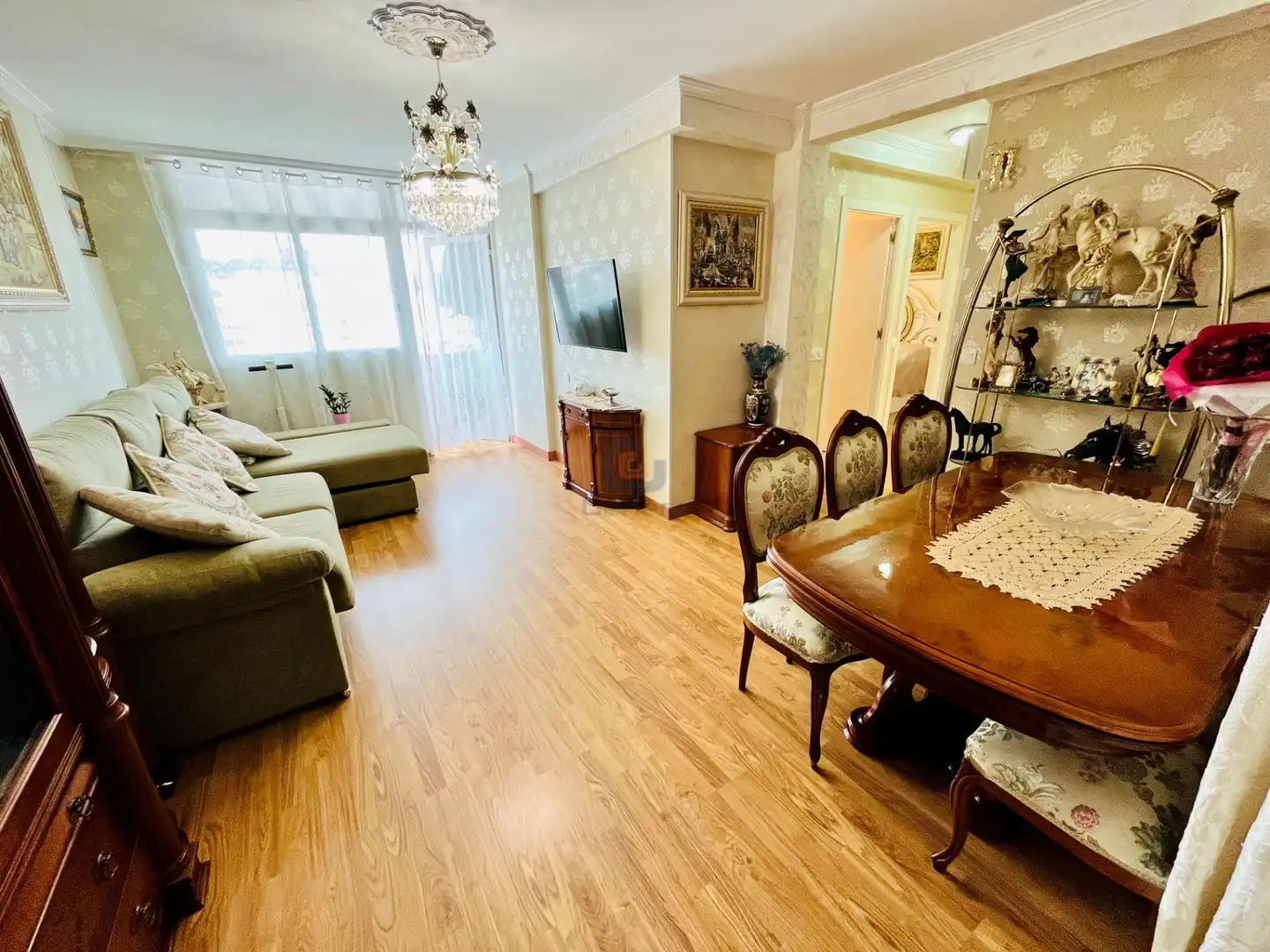 Sala de estar de Piso en venta en Alicante / Alacant con Aire acondicionado, Terraza y Amueblado