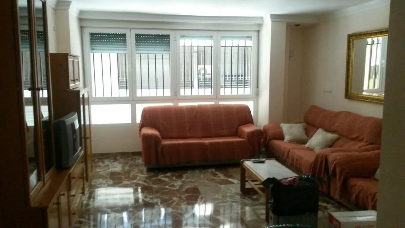 Living room of Flat for rent in  Granada Capital  with Terrace and Furnished