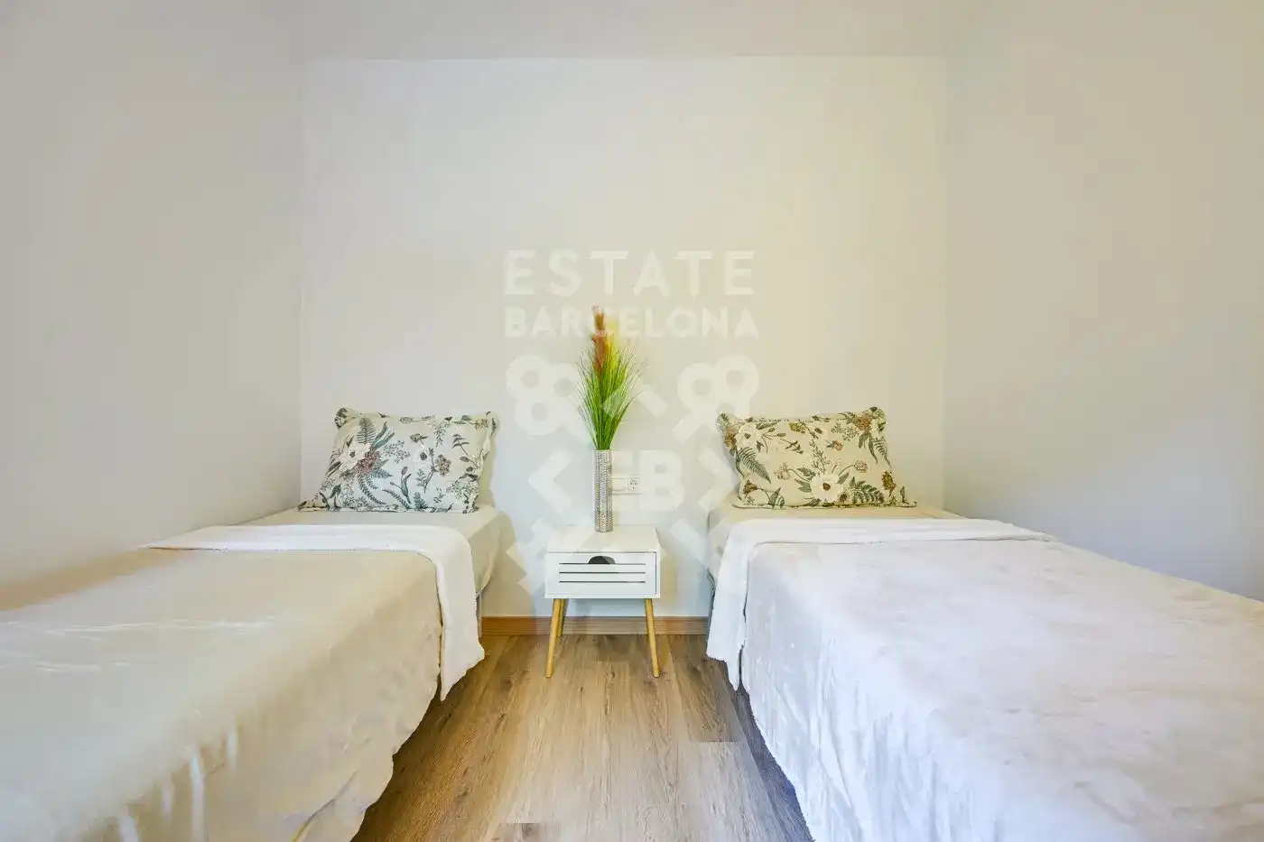 Schlafzimmer von Wohnung zum Verkauf in Lloret de Mar mit Klimaanlage, Heizung und Privatgarten