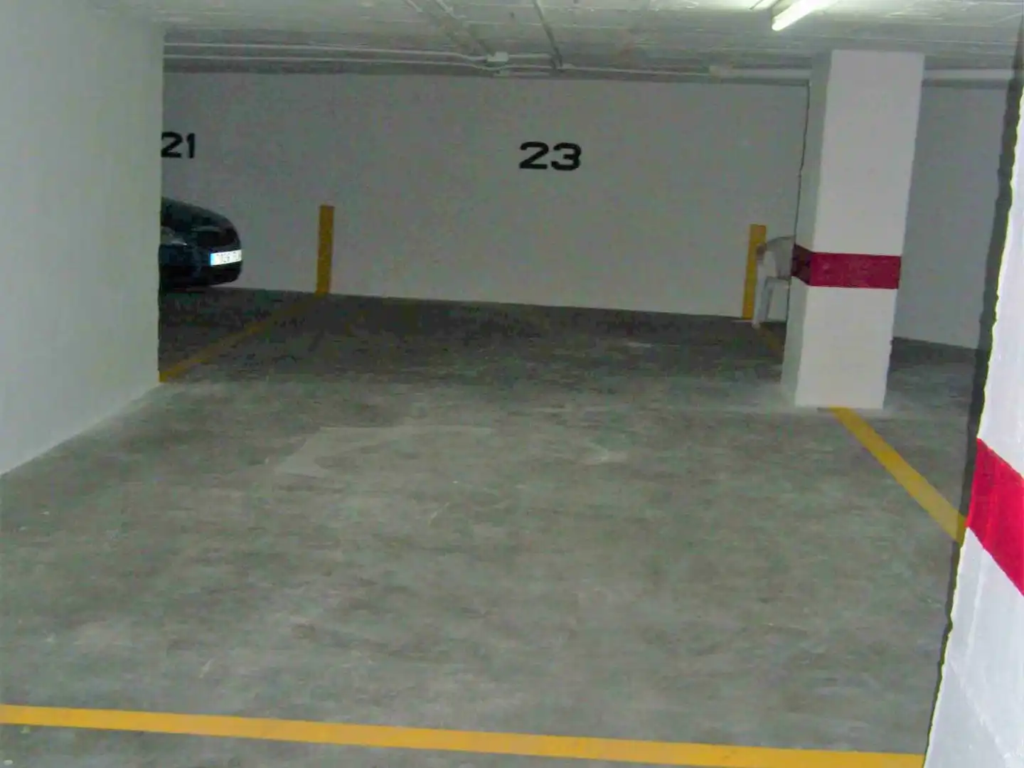 Parkplatz von Garage zur Miete in Centro