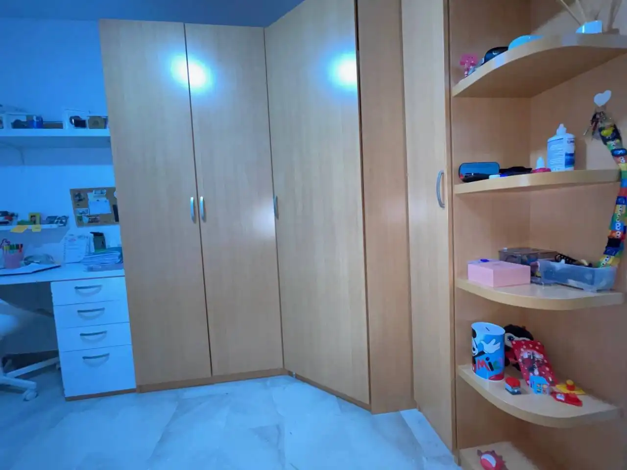 Habitación de Piso de alquiler en Estepona con Aire acondicionado, Calefacción y Terraza
