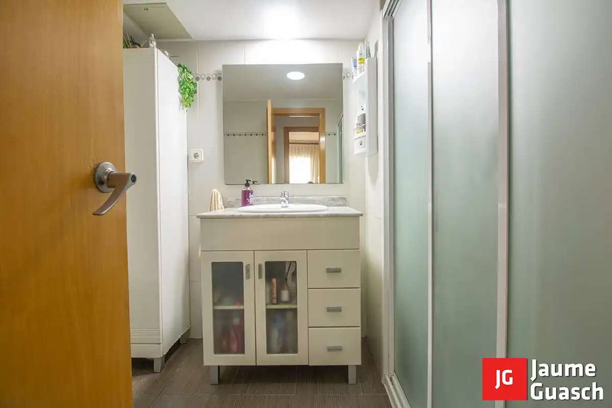 Flat with lift for sale in Centre, imagen 19