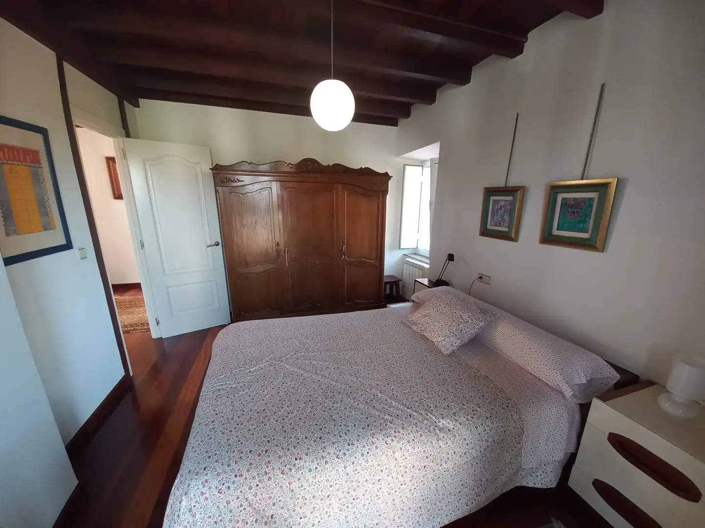 Dormitori de Casa o xalet en venda en Oleiros amb Parquet, Terrassa i Traster