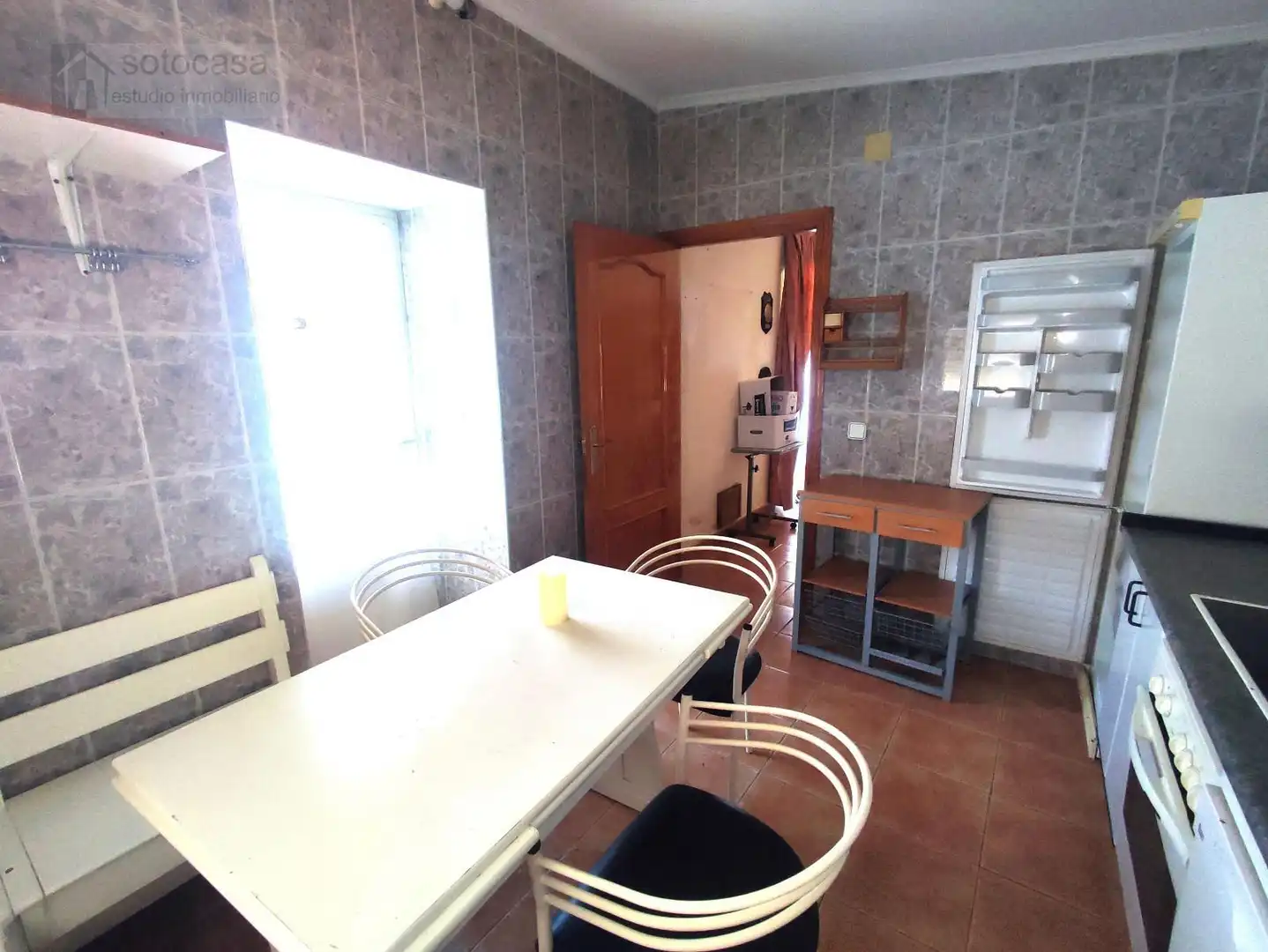 Cuina de Casa o xalet en venda en Traspinedo amb Calefacció, Jardí privat i Piscina