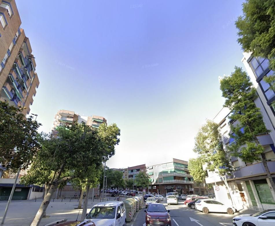Exterior view of Flat for sale in Cornellà de Llobregat  with Terrace and Balcony
