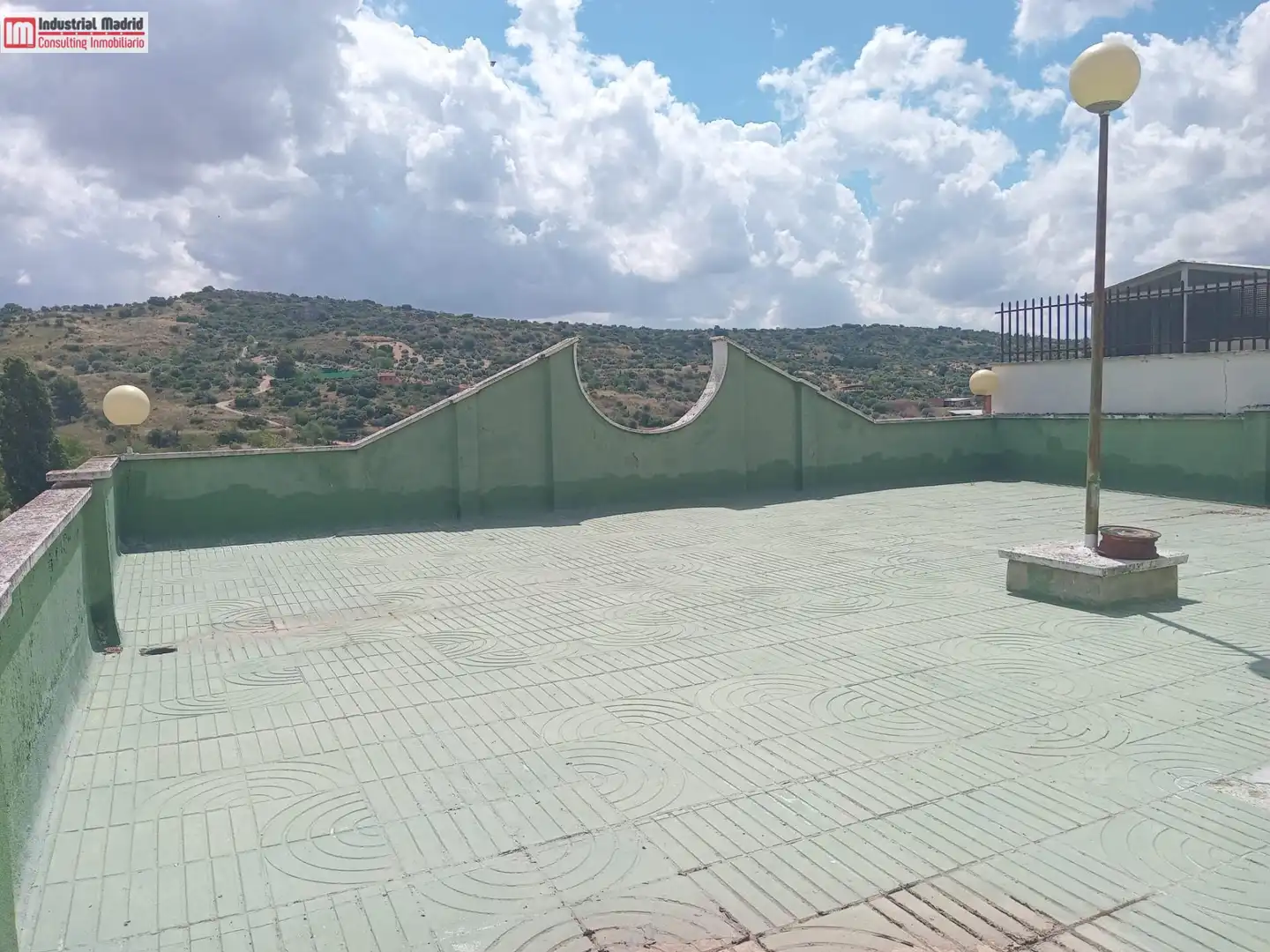 Terraza de Edificio en venta en Valdilecha