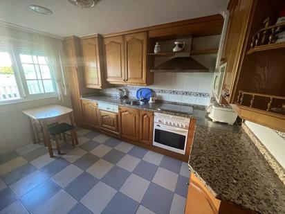 Kitchen of House or chalet for sale in Cabrerizos  with Heating and Private garden