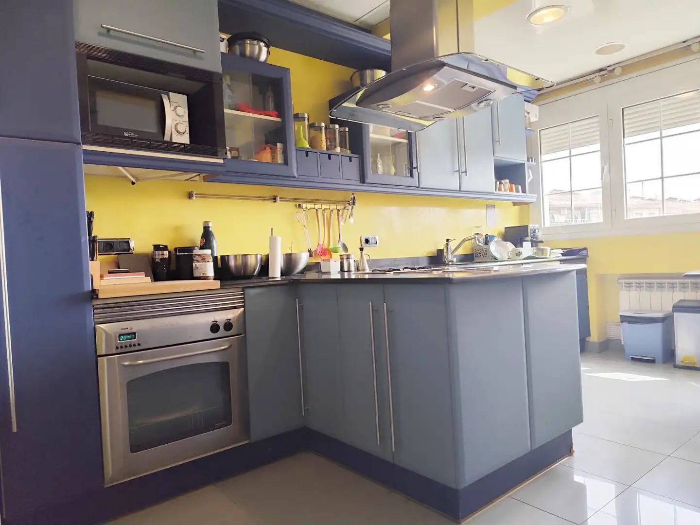 Kitchen of Flat for sale in Vilanova del Camí  with Air Conditioner, Heating and Oven