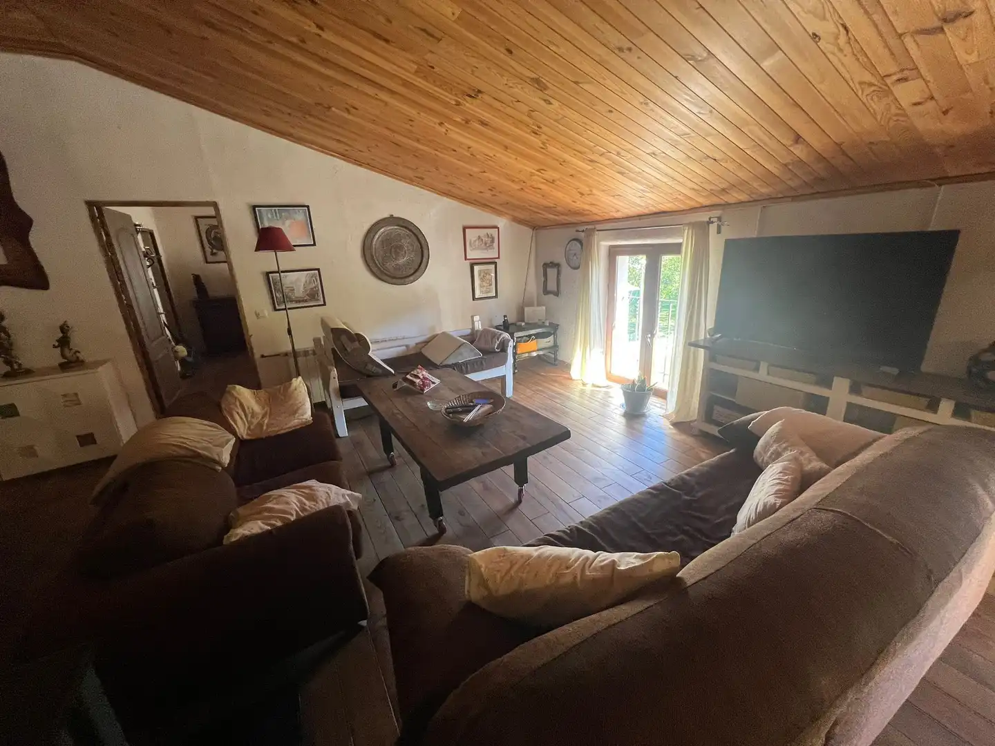 Sala de estar de Casa o chalet en venta en Navacepedilla de Corneja con Calefacción, Jardín privado y Parquet