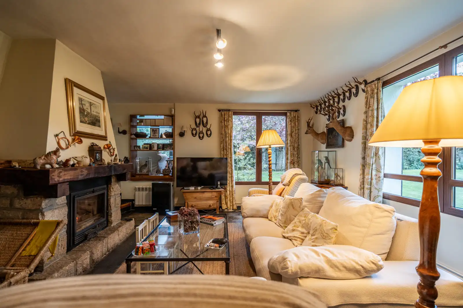 Living room of Houses for sale in El Espinar  with Heating, Private garden and Terrace