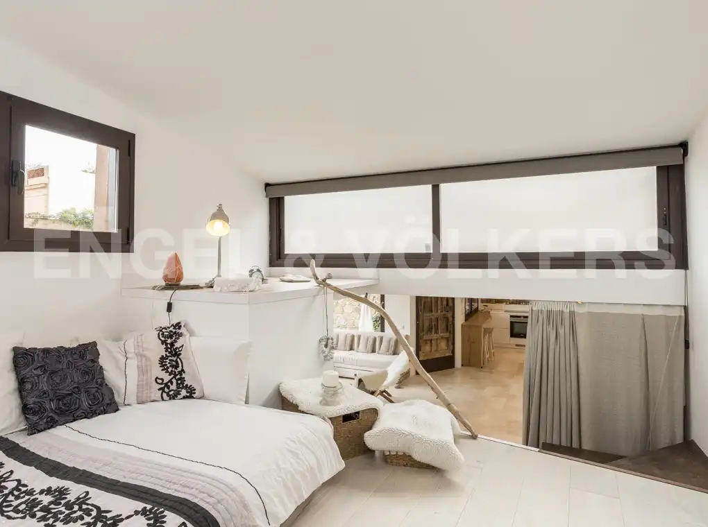 Habitación de Casa adosada de alquiler en Barcelona con Calefacción, Jardín privado y Terraza