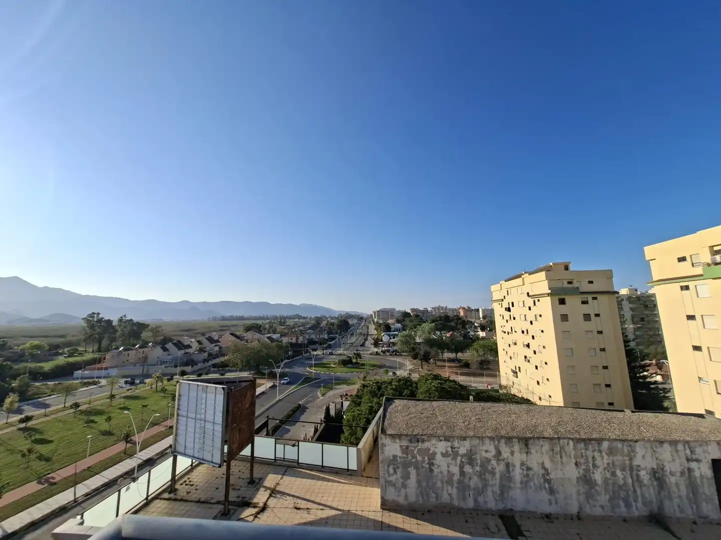 Vista exterior de Ático en venta en Gandia con Jardín privado, Terraza y Trastero