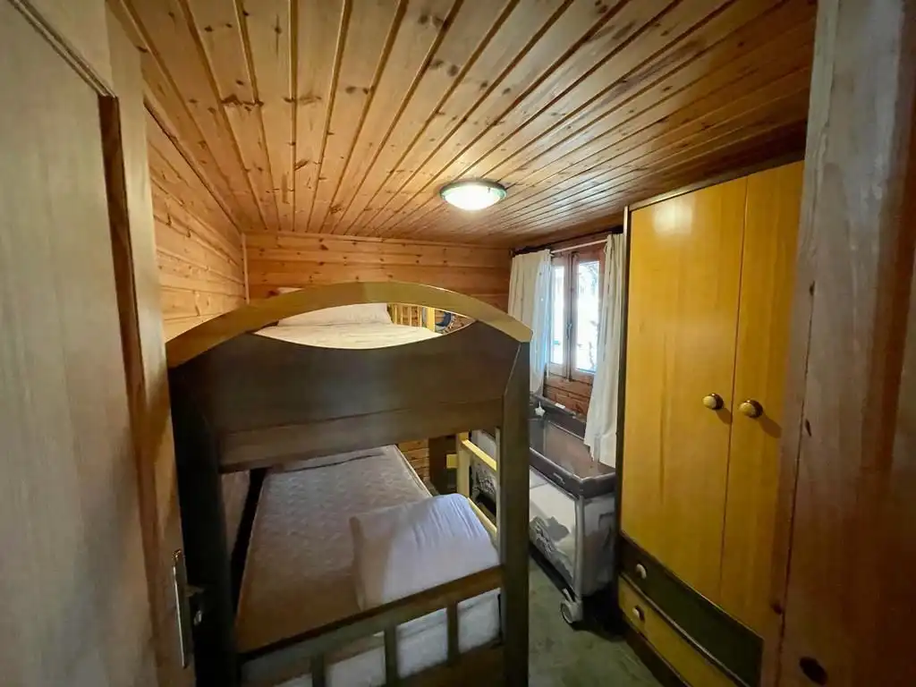 Dormitori de Casa o xalet en venda en Albatera amb Aire condicionat i Jardí privat