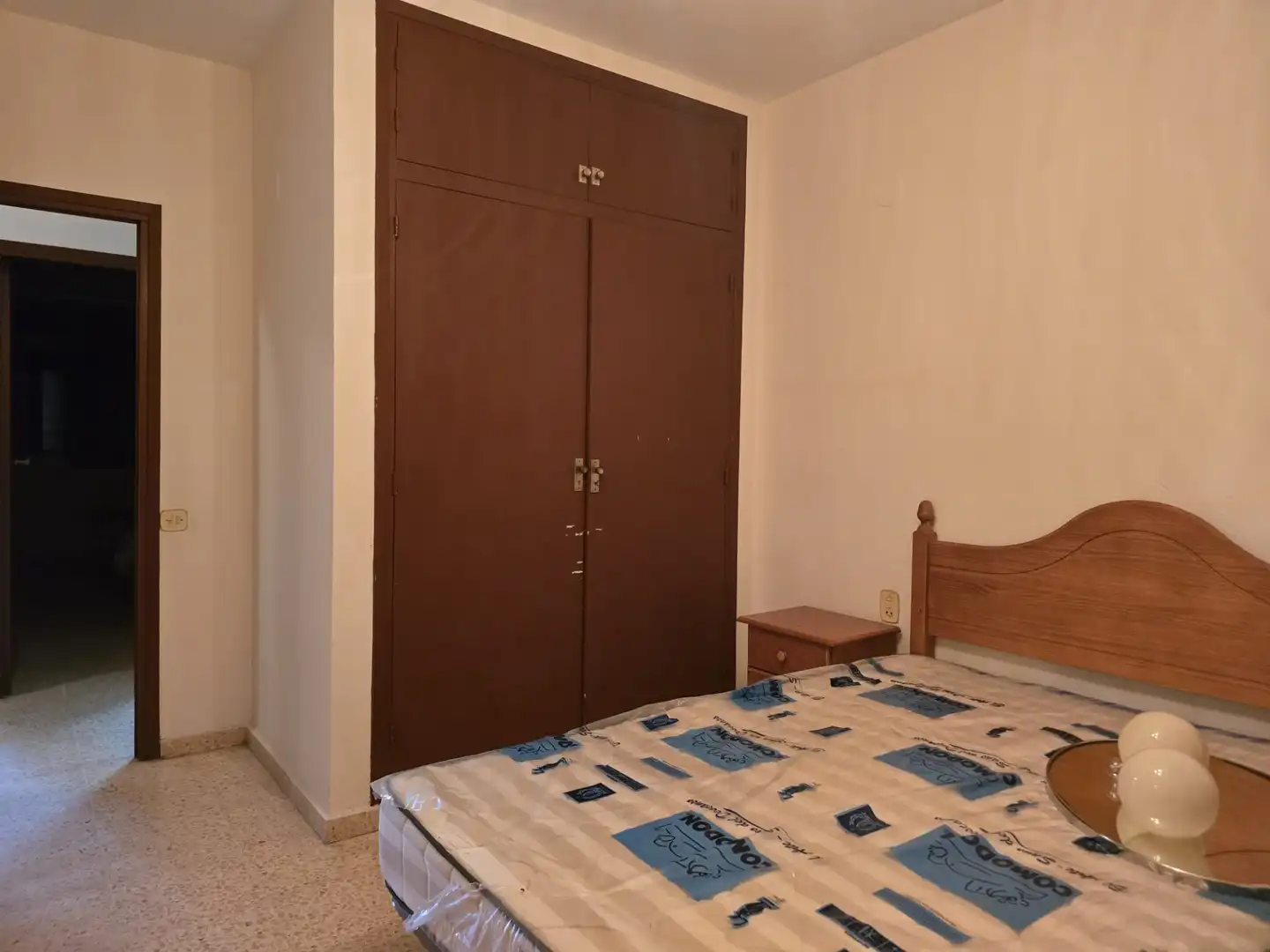 Habitación de Planta baja en venta en Castellón de la Plana / Castelló de la Plana con Amueblado y Balcón