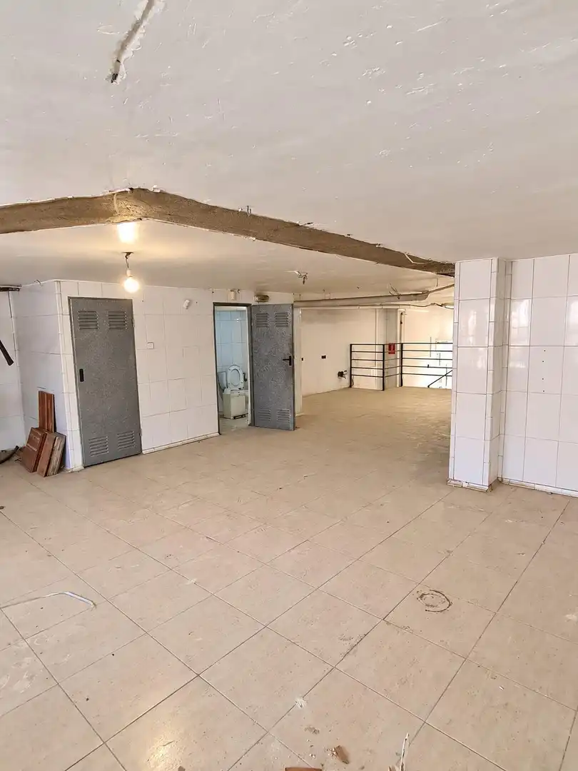 Business premises for sale in Sur, imagen 6