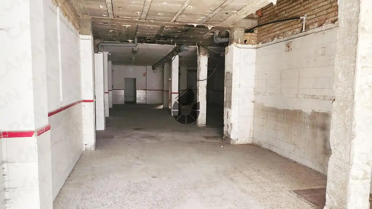 Gewerbefläche zum Verkauf in Coria del Río, imagen 5