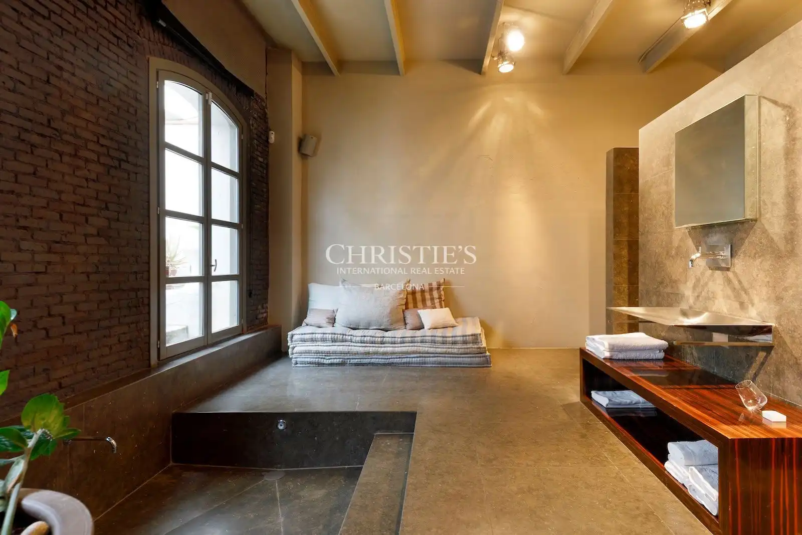 Schlafzimmer von Dachboden zur Miete in Eixample
