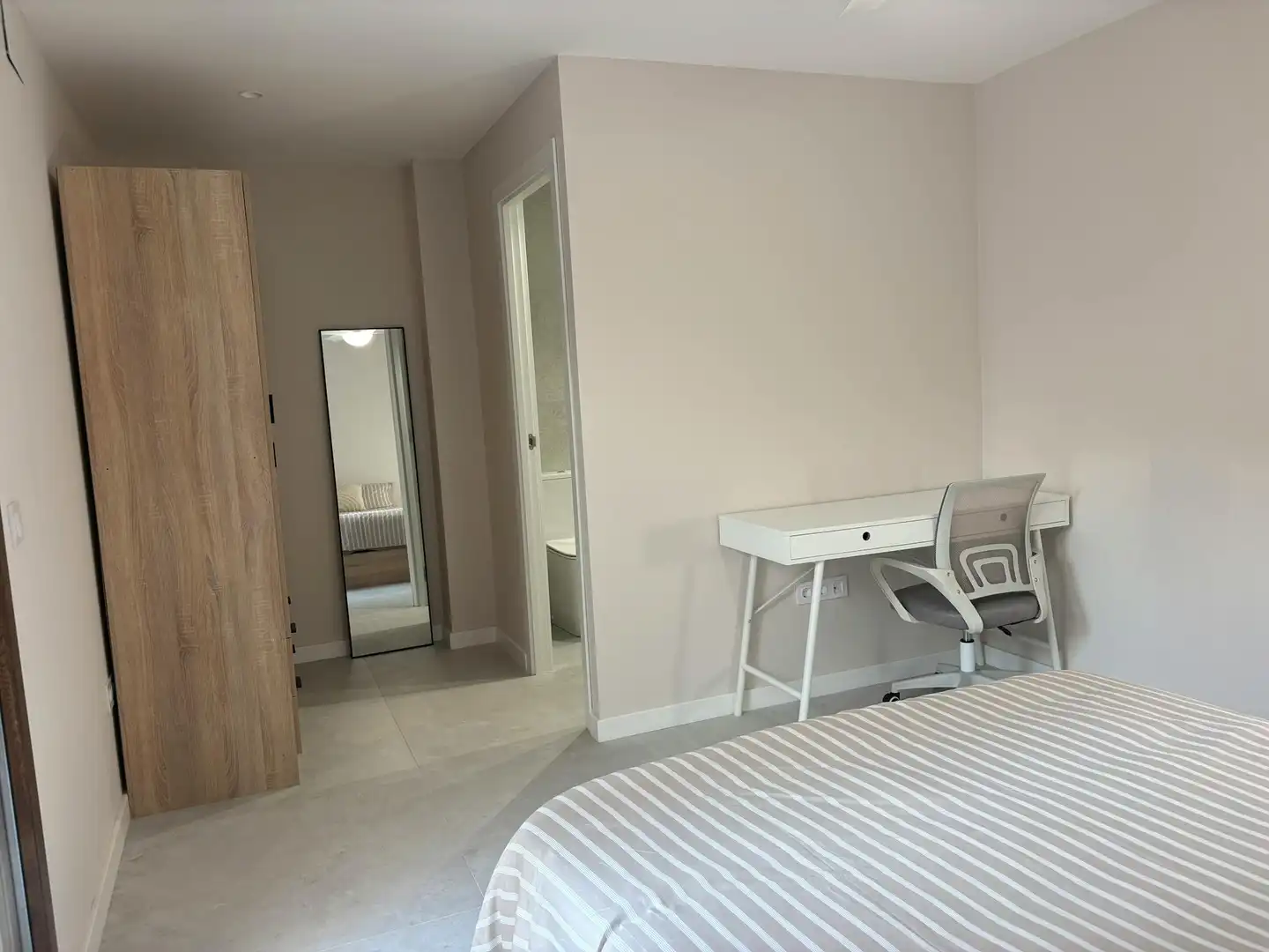 Bedroom of Flat for rent in Moncada  with Air Conditioner, Heating and Private garden