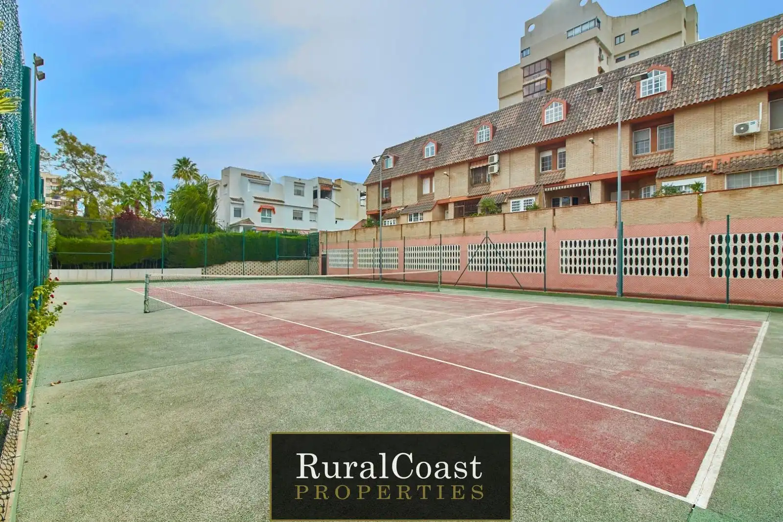 Vista exterior de Casa o xalet en venda en Alicante / Alacant amb Aire condicionat, Calefacció i Terrassa