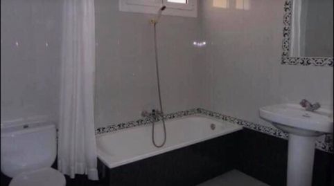 Foto 4 de Edificio en venta en Fuente Fresnedo, Centro, Laredo